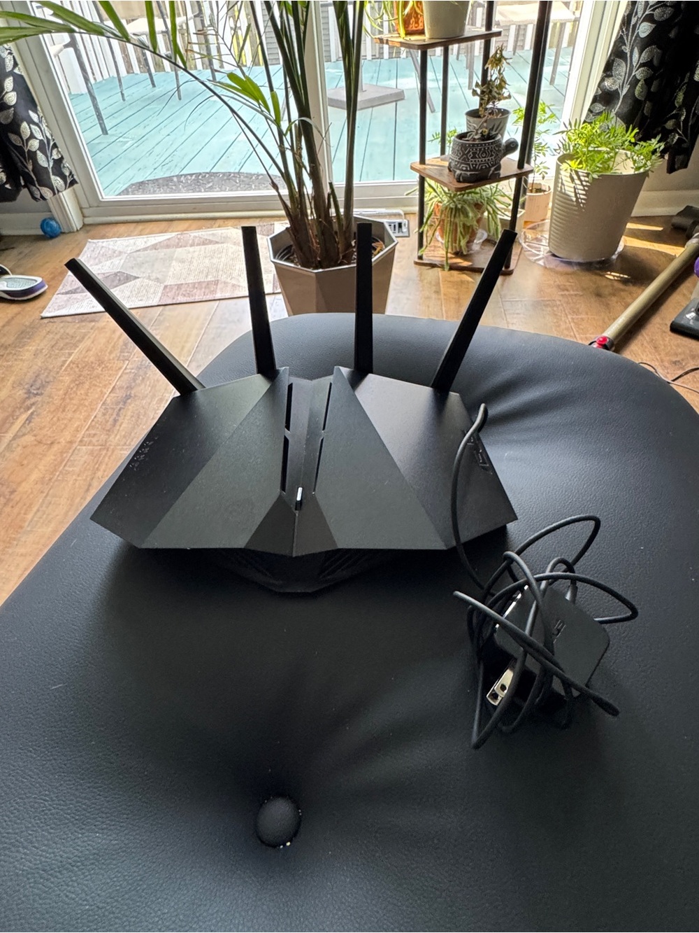 ASUS RT-AX82U (AX5400) Dual Band WiFi 6 Extendable Gaming Router - Picture 5 of 5